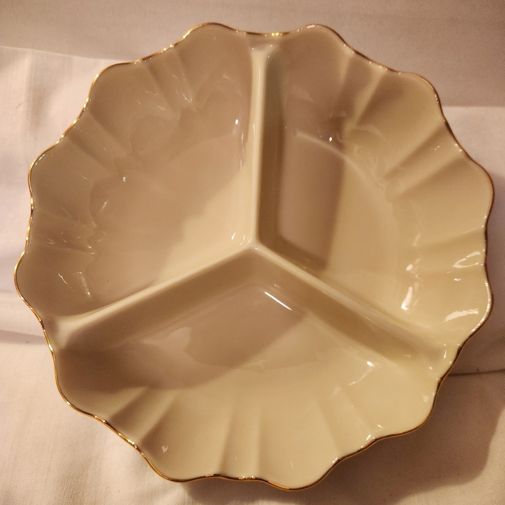 Lenox Elegant Cream and Gold Divided Serving Dish With Scalloped Rim